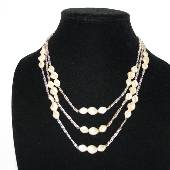 Vintage gold and pearl layered necklace